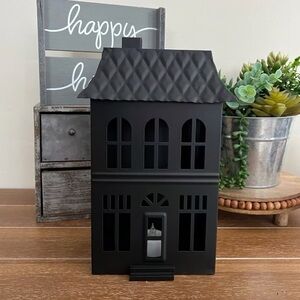 New Black Hyde & EEK Metal Haunted Townhouse